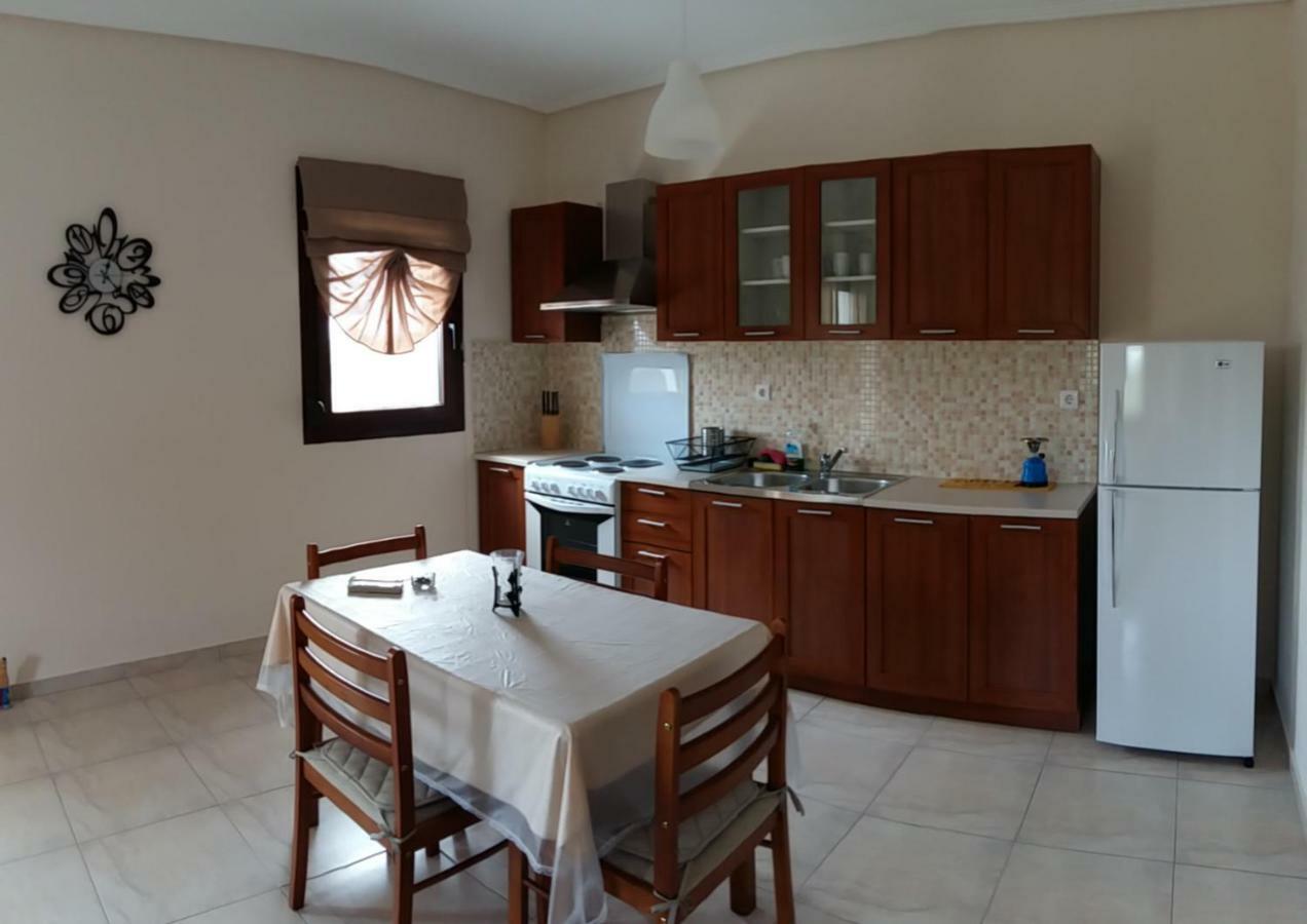 Gougousis Apartments Kaloyiros 外观 照片
